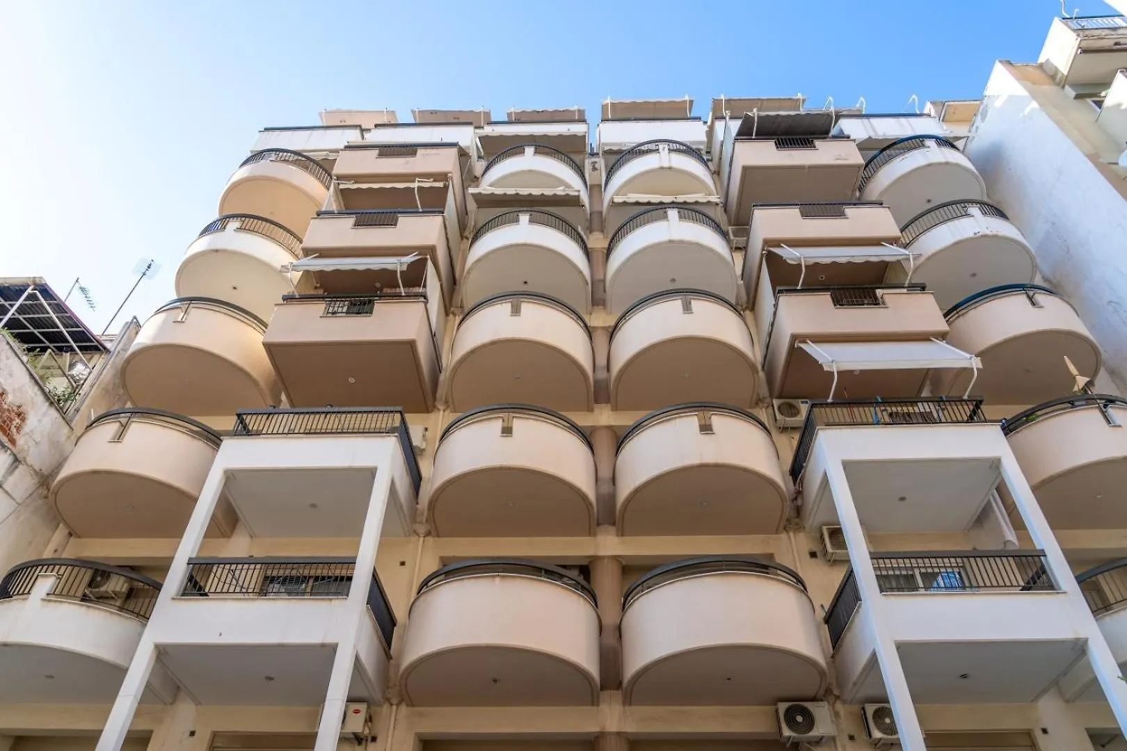 Kosmos Service Apartment Beautiful Studio 3 With Additional Cost Parking Salonic
